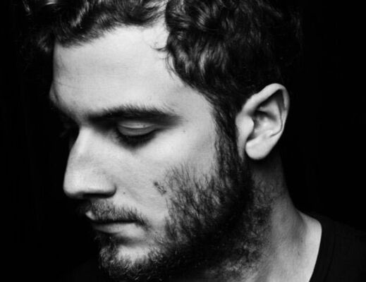  ,   Tony, 28 ,   ,   