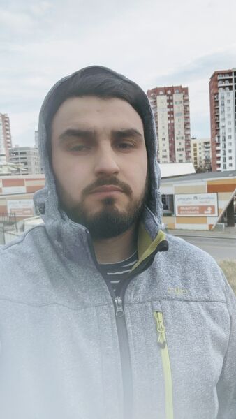  ,   Davit, 28 ,   ,   