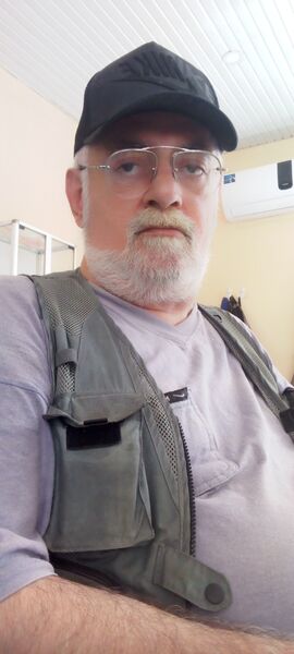  ,   Levon, 58 ,   ,   