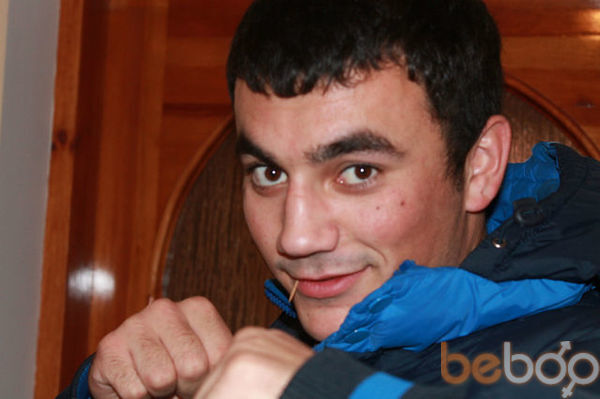  ,   Constantin, 33 ,  