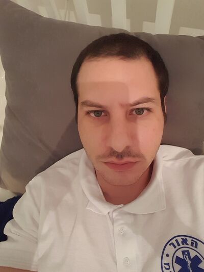  ,   Lior, 40 ,   ,   , c 