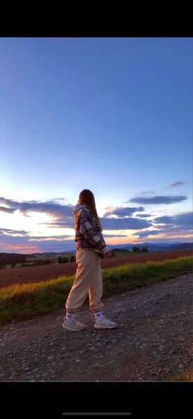  ,   Staisy, 29 ,  