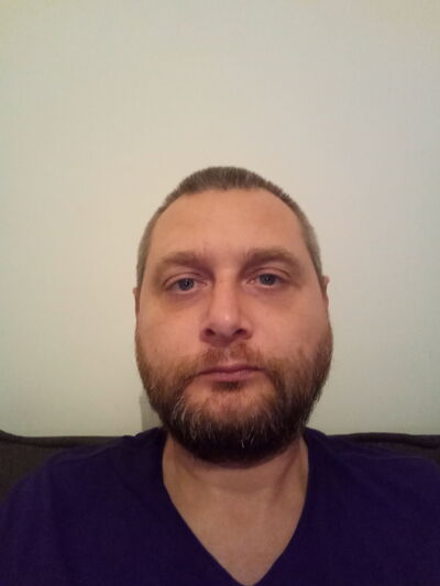  ,   Nik, 44 ,   ,   