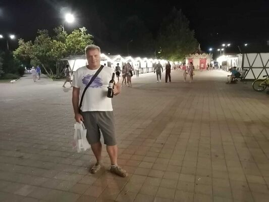  ,   Ditez, 52 ,   ,   