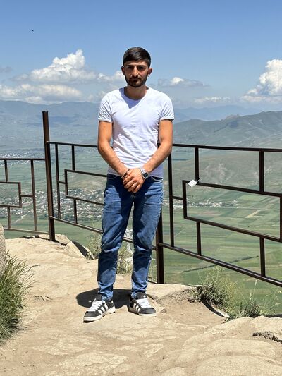  ,   Gevorg, 28 ,   ,   