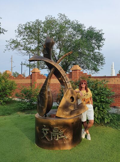  ,   Natali, 52 ,   ,   