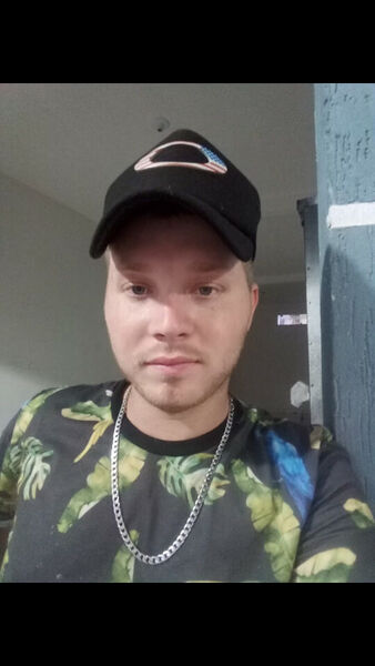  ,   Emanuel, 32 ,   ,   , c 