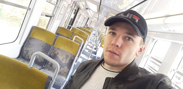  Gobelins,   Cristian, 29 ,   ,   , c 