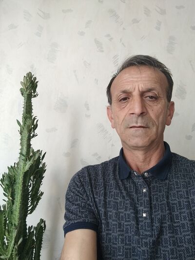  ,   Rufat, 52 ,   ,   