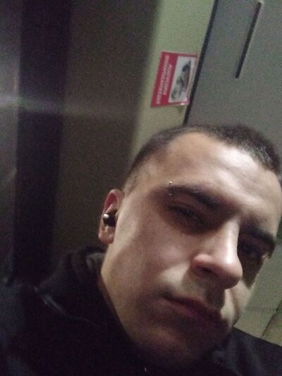  ,   Maxim, 24 ,   ,   , c , 