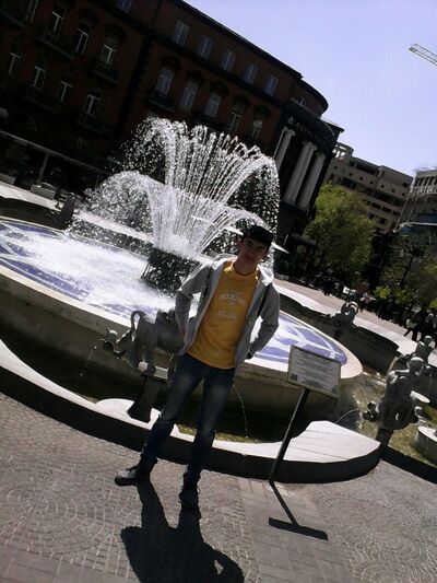  ,   Levon, 28 ,   ,   , c 