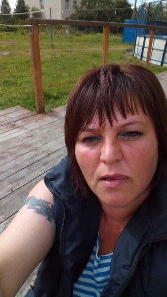  ,   Viktori, 42 ,   ,   