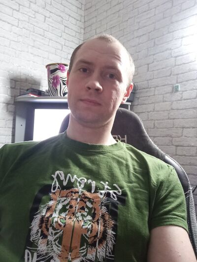  ,   Nikolay, 33 ,   ,   