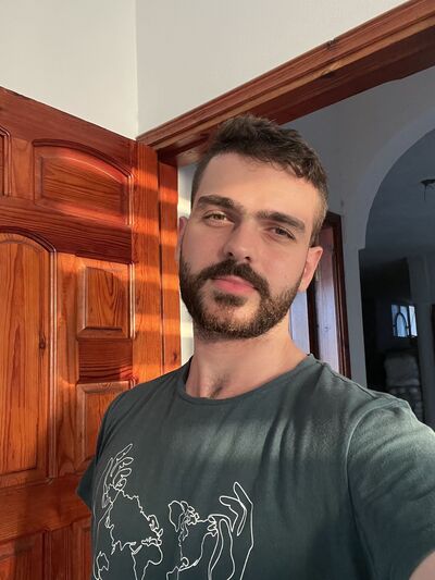  ,   Osama, 27 ,   c 