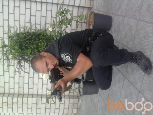  ,   Ura, 40 ,     , c 