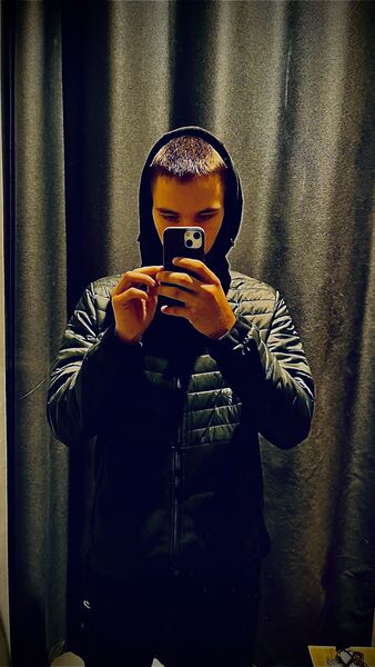  ,   Denis, 18 ,   ,   , c 