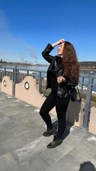  ,   Anna, 33 ,   ,   