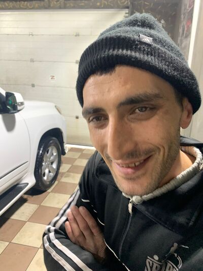  ,   Garnik, 38 ,   ,   