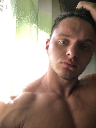  ,   Pavel, 32 ,   ,   