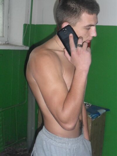  ,   Ruslan, 32 ,   ,   , c 