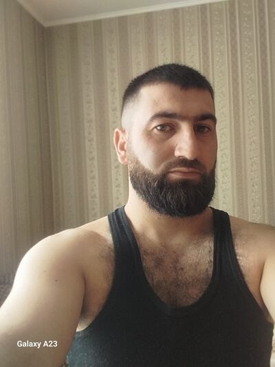  ,   Dav, 33 ,   ,   