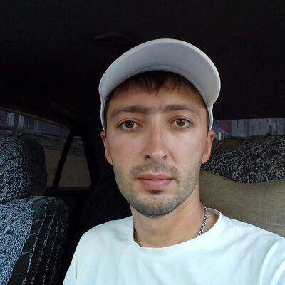  ,   Alex, 40 ,   