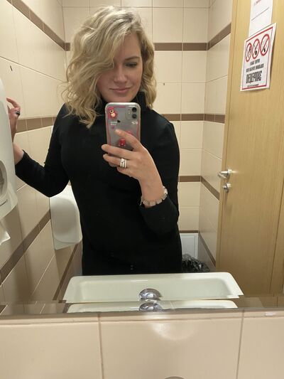  Canary Wharf,   Natalia, 39 ,   ,   