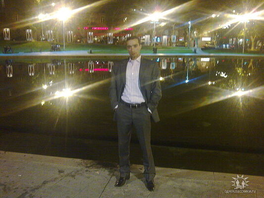  ,   Levon, 43 ,   ,   