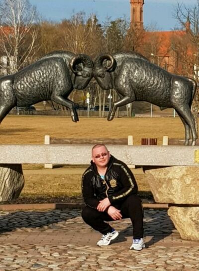  ,   Andzej, 42 ,   ,   