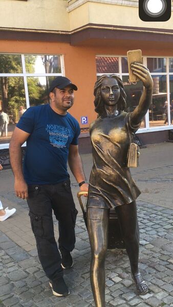  Ara,   Vikas, 39 ,   ,   
