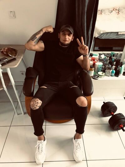  Charenton-le-Pont,   Alexander, 28 ,   ,   