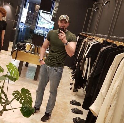 ,   James, 45 ,   ,   
