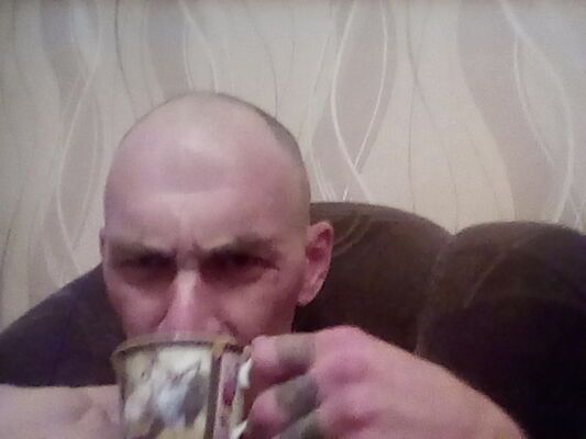   ,   Maks, 44 ,  