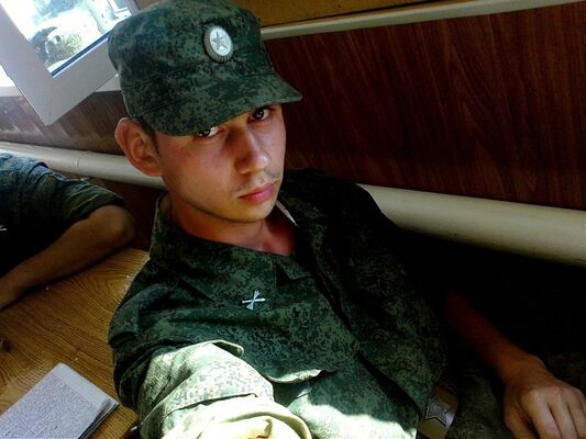  ,   Johnny, 30 ,   