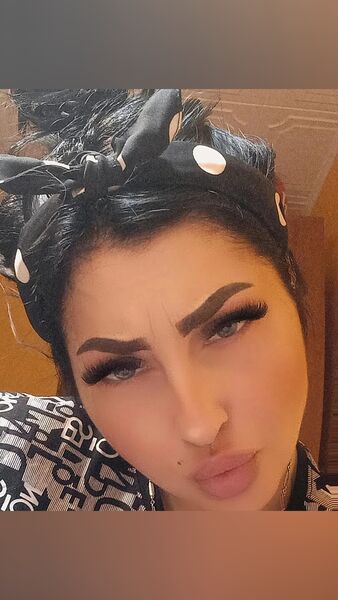  ,   Karina, 41 ,   ,   