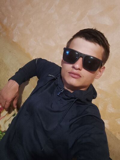  ,   Albert, 25 ,   ,   