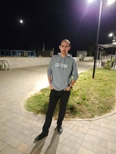 ,   Roman, 29 ,     