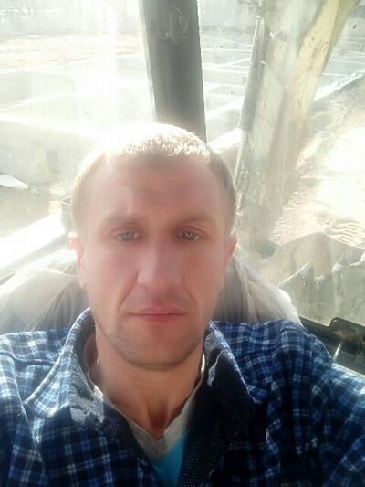  ,   Sergei, 44 ,   