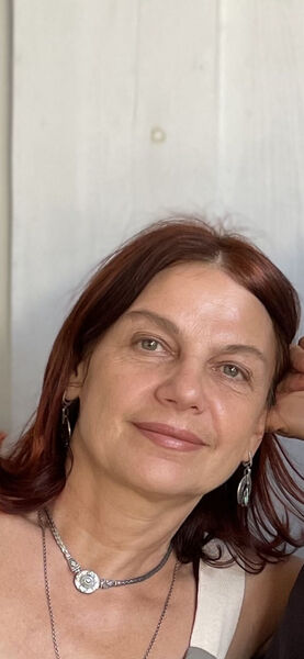  ,   Elena, 62 ,  