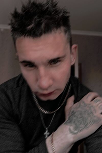  ,   Denis, 27 ,   ,   