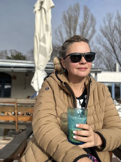  ,   Tatsiana, 46 ,   ,   