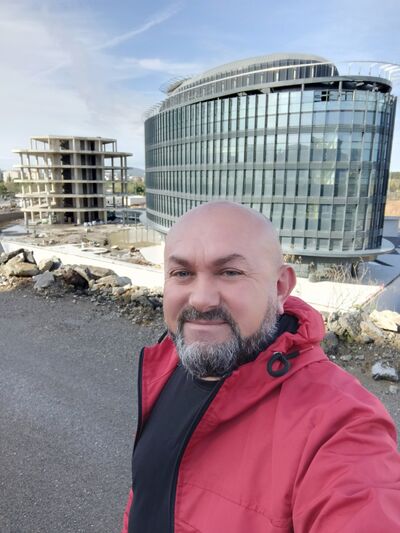  ,   Ilhan, 40 ,   ,   