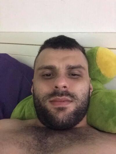  --,   Pedro, 31 ,   ,   