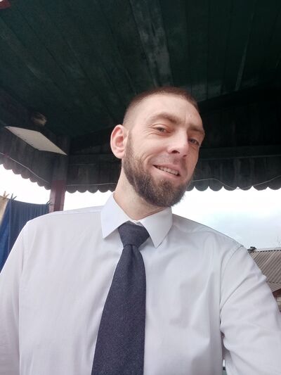  ,   John, 34 ,   ,   