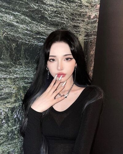  ,   Yuna, 24 ,   ,   