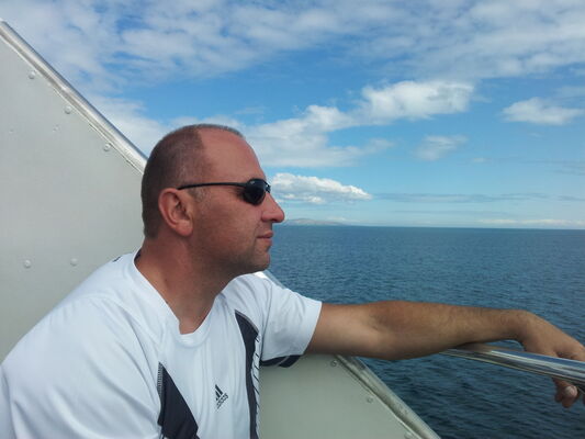  ,   Aleks, 56 ,  