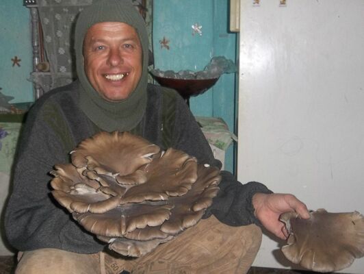  ,   Sergey, 63 ,   c 