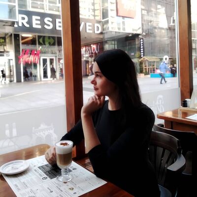  ,   Julia, 29 ,   ,   , c , 