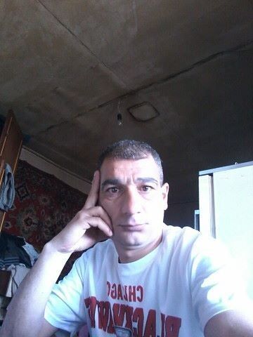  ,   Robert, 43 ,   