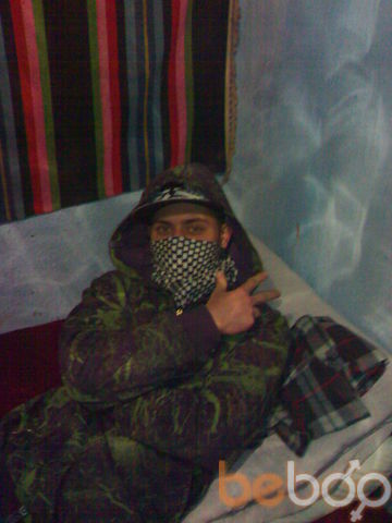  ,   Roky, 36 ,   